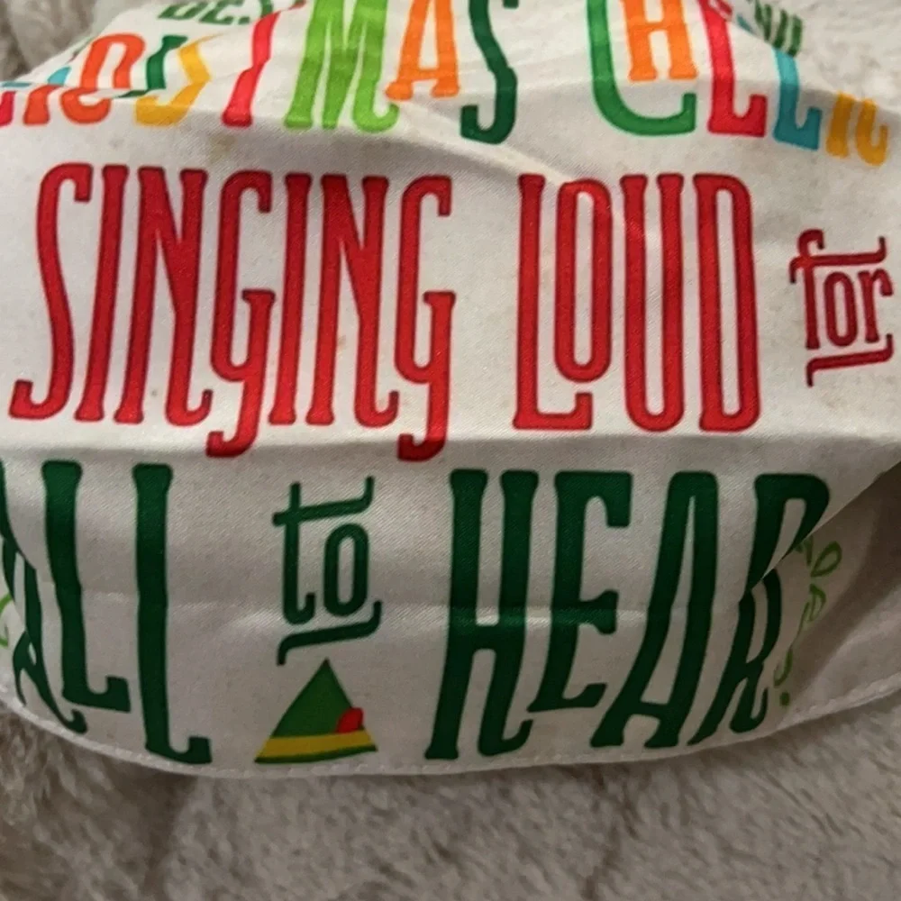 New Elf saying face mask